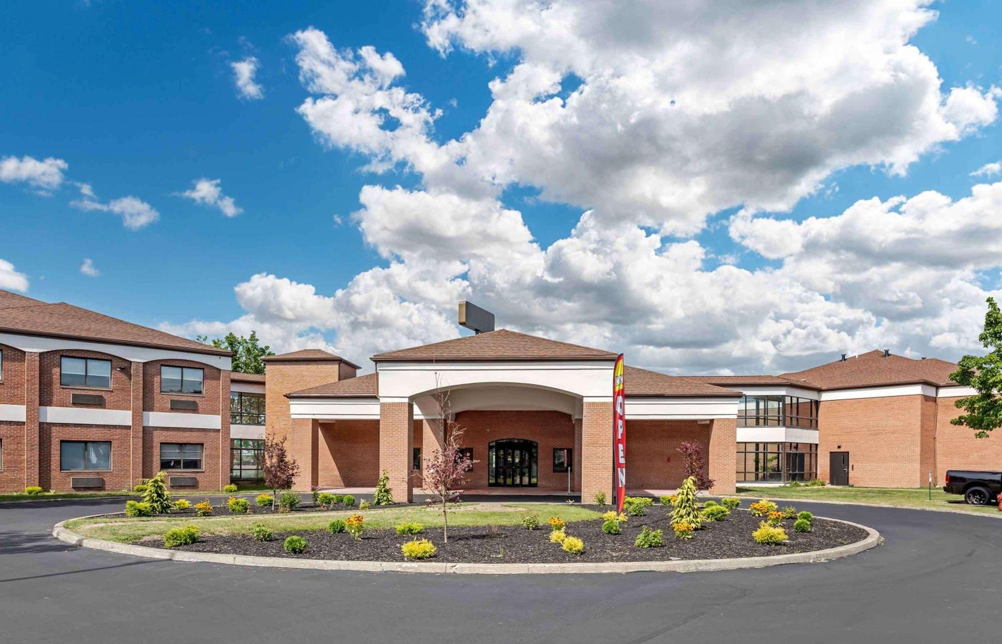 Extended Stay America Suites - Buffalo - Airport Чіктоваґа Екстер'єр фото