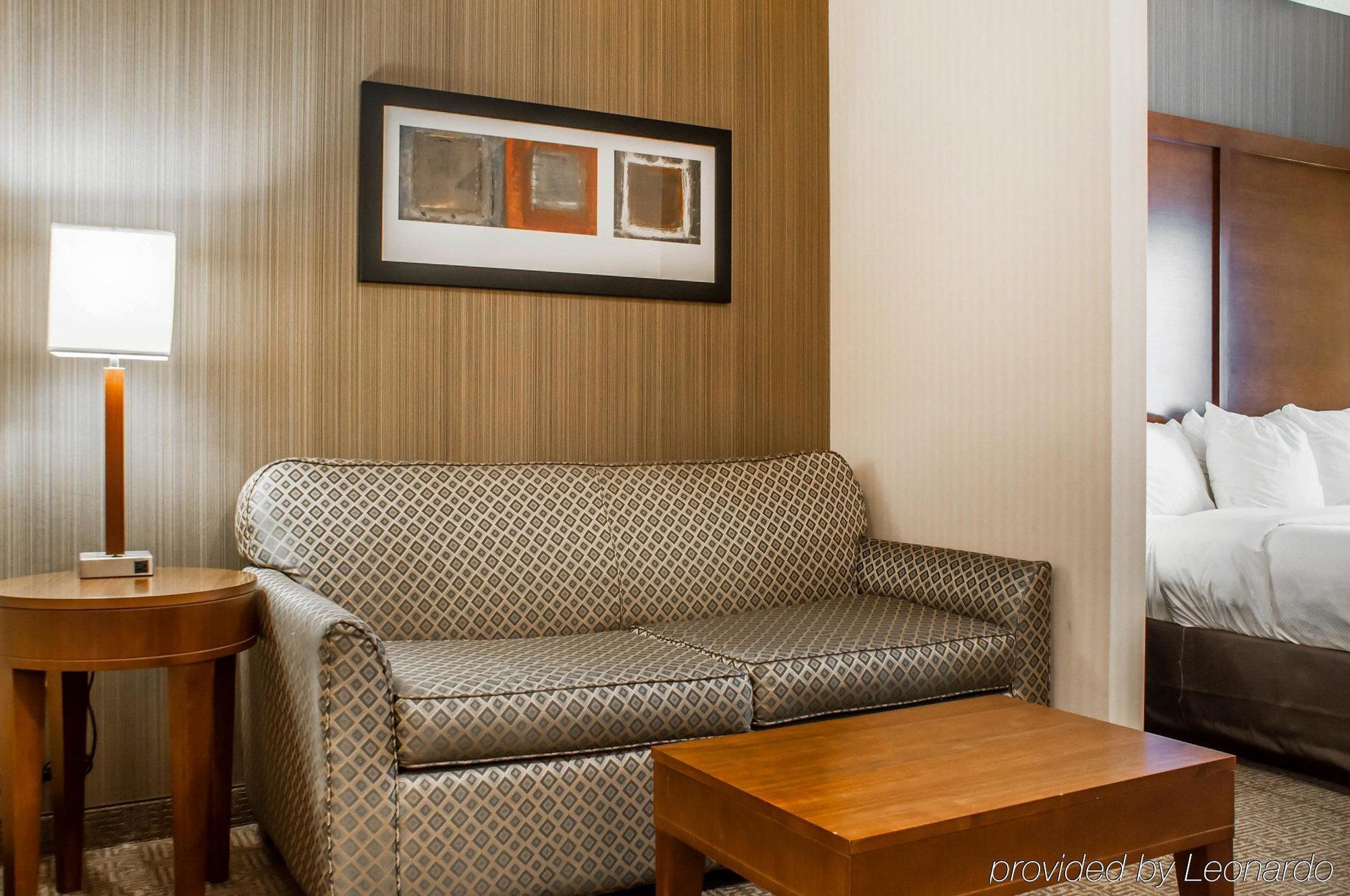 Extended Stay America Suites - Buffalo - Airport Чіктоваґа Екстер'єр фото